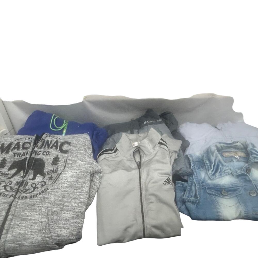 Resale woman’s jacket lot (mixed sizes)